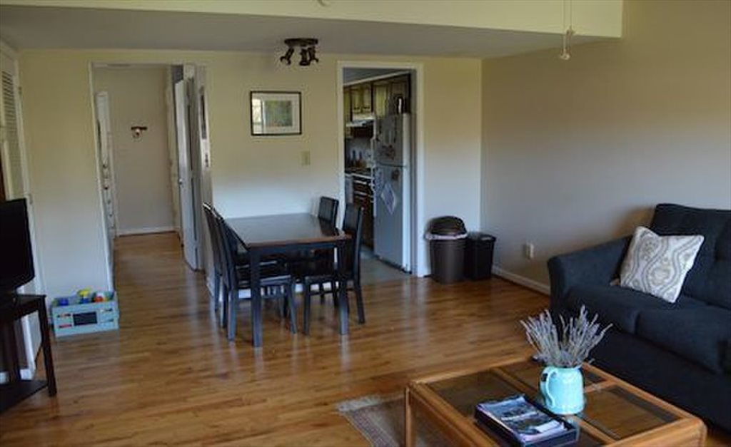 room for rent in glendon avenue west los angeles a fully