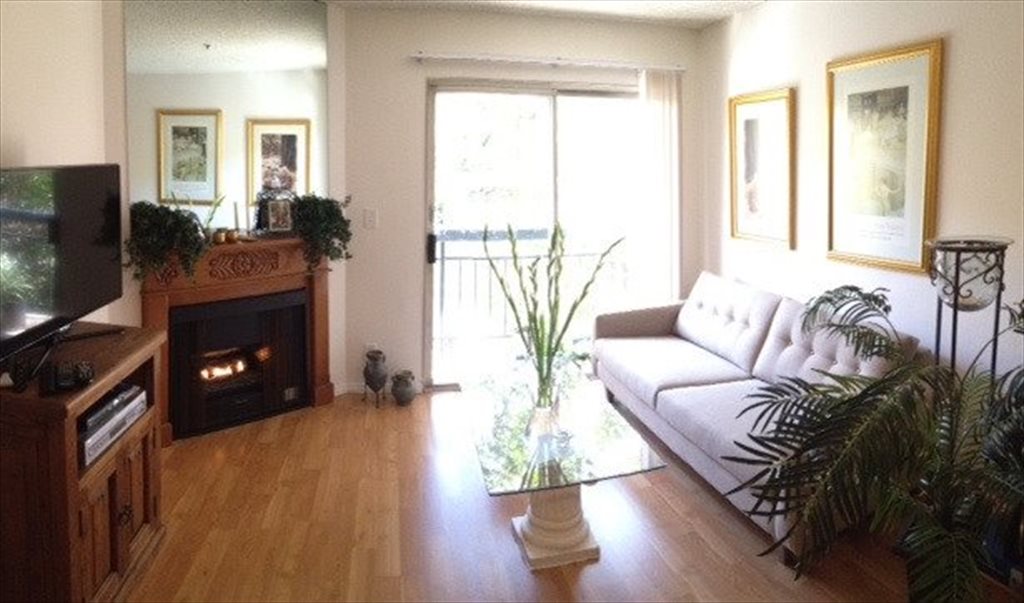 room for rent in burton way beverly grove furnished short term