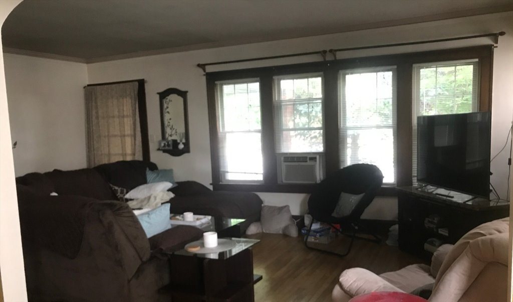 Room For Rent In Hilliard Road Lakewood Looking For Roommate In Lakewood 450