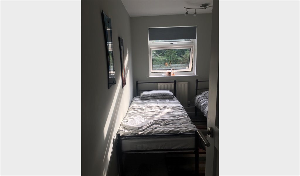 Room To Rent In Sandrock Road Tunbridge Wells Room For Rent 350