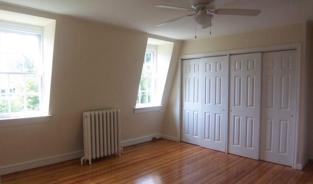 Room For In S Street Northwest Washington Two Room For In S Street Northwest Washington Two Rooms 1100