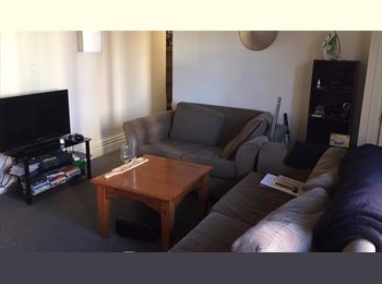  NZ - Cheap + fully furnished accommodation for COUPLES, Wellington - $307 pw