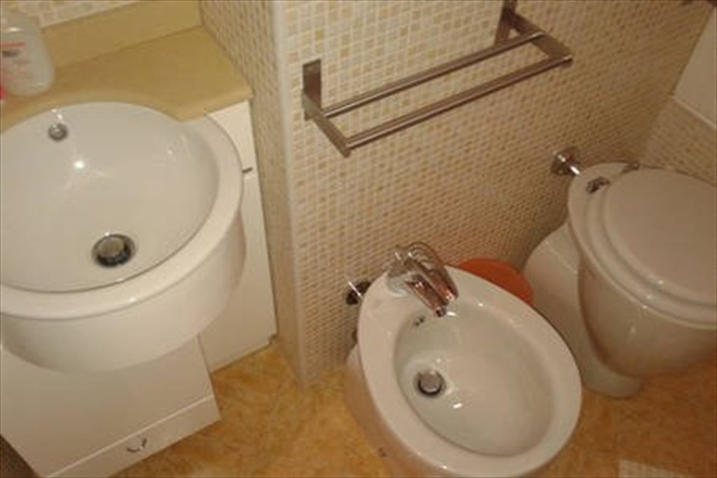 Via Luigi Federico Menabrea 2 Stanze e Posti Letto in Affitto - Via Luigi Federico Menabrea, Milano