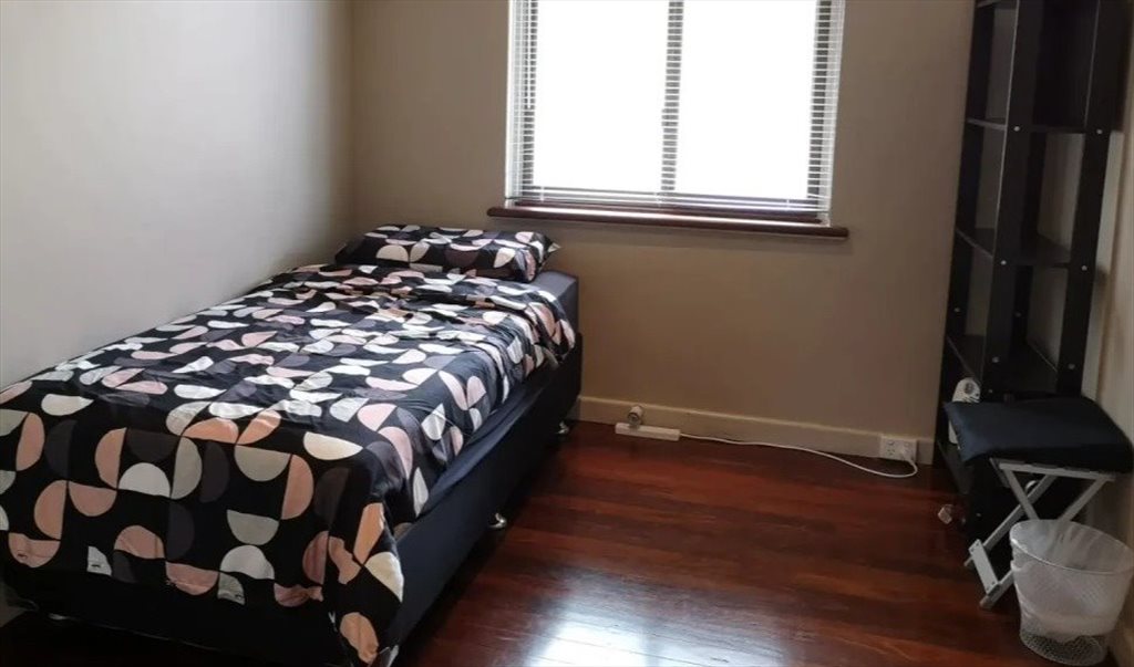 Room To Rent In Terrace Road Perth Cheap Room For Rent In Perth CBD room-to-rent-in-terrace-road-perth-cheap-room-for-rent-in-perth-cbd