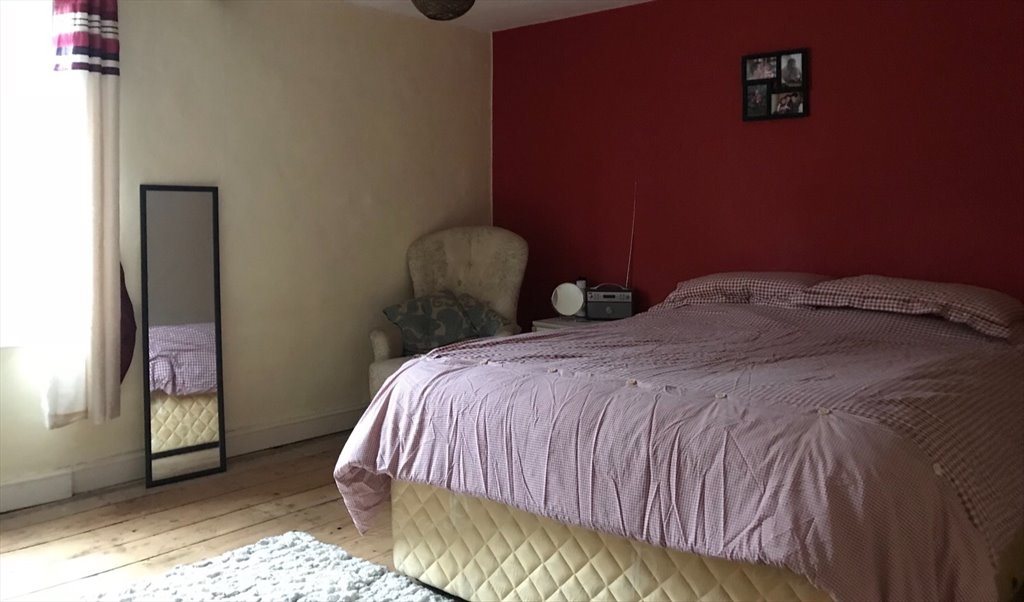 Room to rent in Queen Street, Cheadle House share