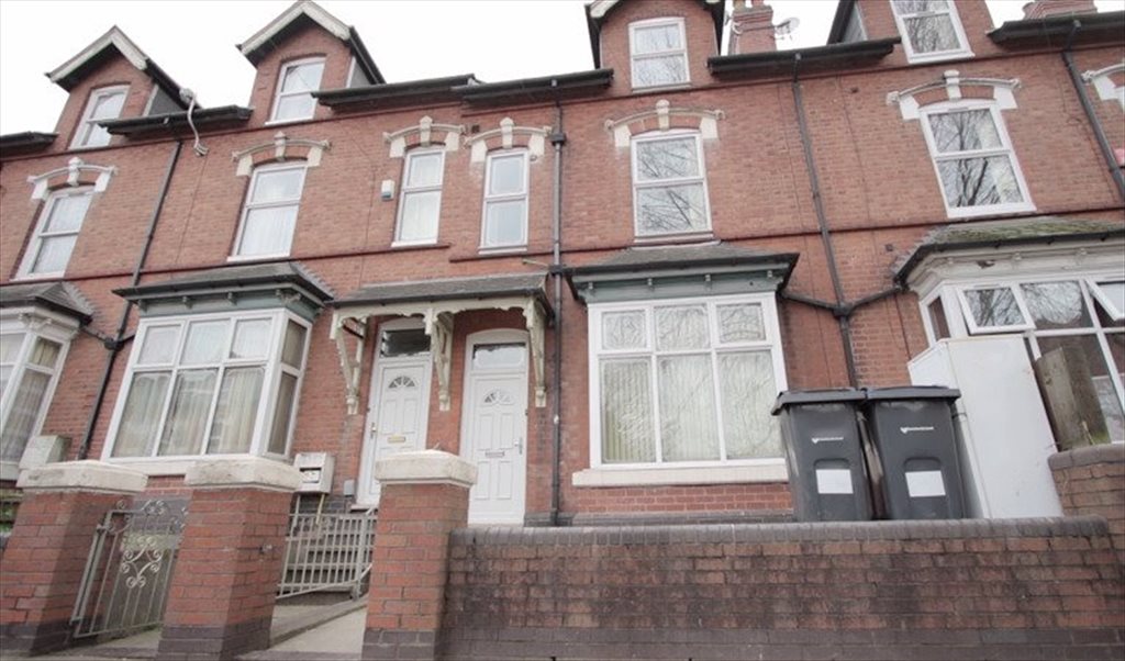Room to rent in Oakfield Road, Birmingham £150 OFF THE 1ST MONTH RENT