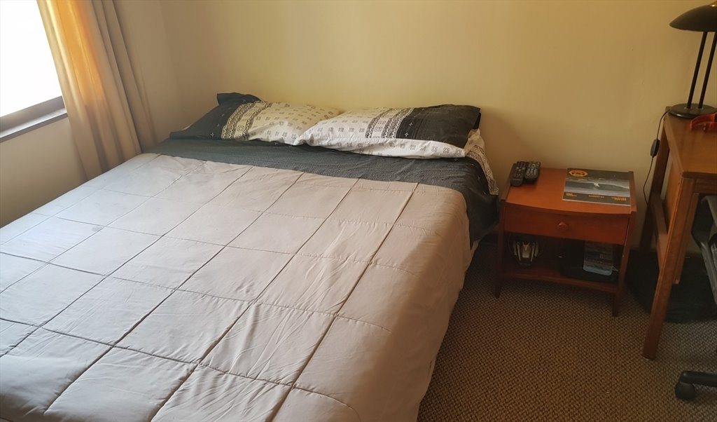 Pieza en arriendo en Zaragoza, Las Condes - 3 PIEZAS DISPONIBLES PARA