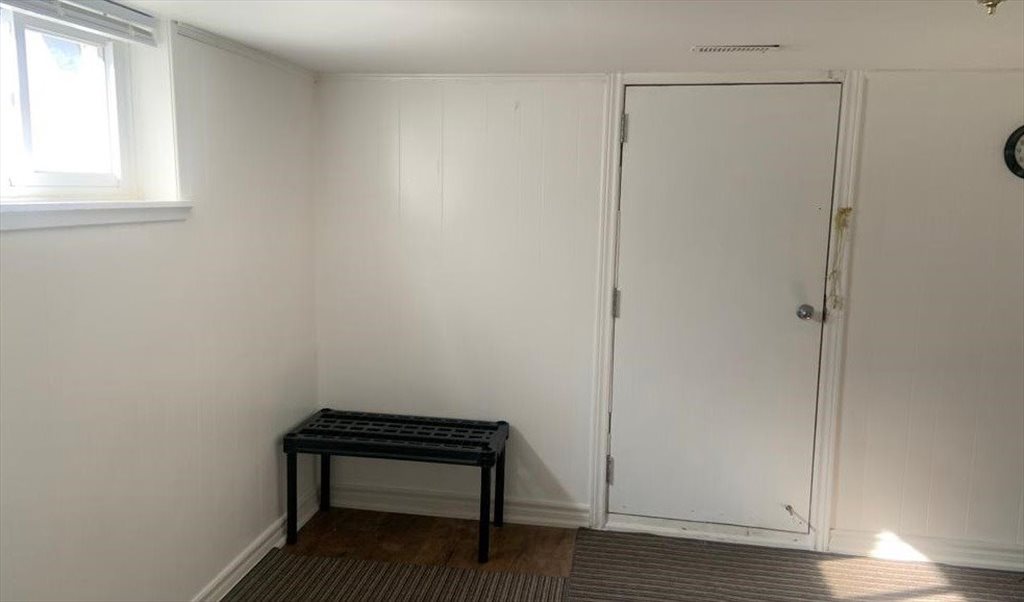 Room for rent in Danforth Road, Scarborough Renovated basement rooms available for rent Room for rent in Danforth Road, Scarborough Renovated basement rooms available for rent