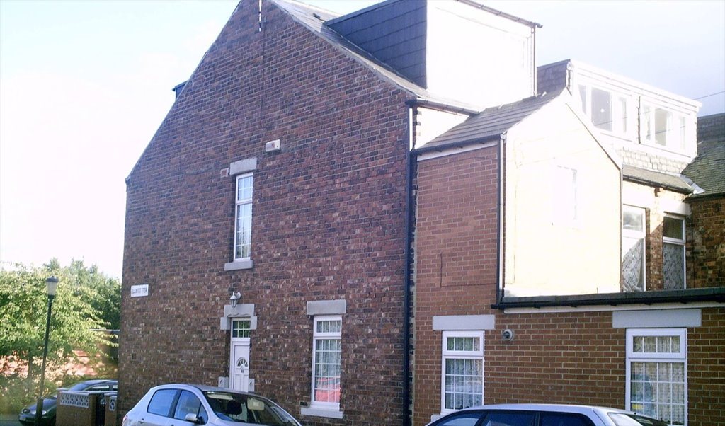 Room to rent in Elliott Terrace, Newcastle upon Tyne Superb Double