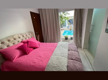 Roomgo BR - Suíte com vista para piscina e contas inclusas, Morumbi - R$ 1.500 Por mês