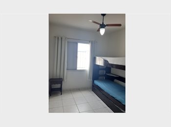 Roomgo BR - Apto na Praia da Enseada, Guarujá - R$ 800 Por mês