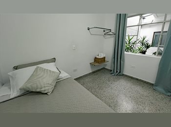 CompartoApto CO - BAÑO PRIVADO LAURELES PROMOCIÓN $520, Medellín - COP$520.000 por mes