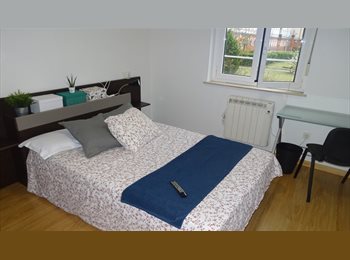 Roomgo ES - Habitación en piso compartido. 200€ . Milán - HUCA, Oviedo - 200 € por mes