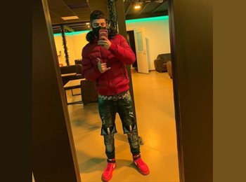 Roomgo ES - Sebastian - 21 - Sevilla