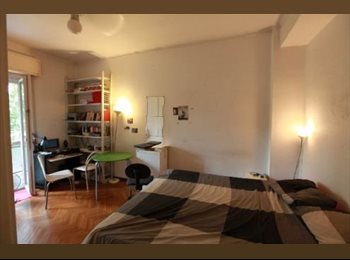 Roomgo IT - stanza luminosa, accogliente in stabile signorile, Navigli - Ticinese - Pta Genova - Lorenteggio - € 600 al mese