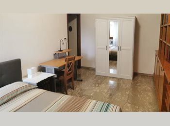 Roomgo IT - Ampia singola per studente/ssa in zona universitaria, Bologna - € 500 al mese
