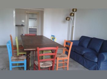 Roomgo IT - DUE STANZE  SINGOLE E UNA STANZA DOPPIA ANCHE USO SINGOLA IN APPARTAMENTO SPAZIOSO, Cesena - € 200 al mese