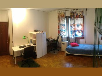 Roomgo IT - Due posti letto o camera singola in locazione in via Bonati- Arcella - Padova., Padova - € 180 al mese