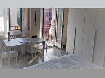 Roomgo IT - camera matrimoniale uso singolo ampia e luminosa, Pero - € 450 al mese