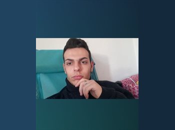 Roomgo IT - Alessio - 19 - Como