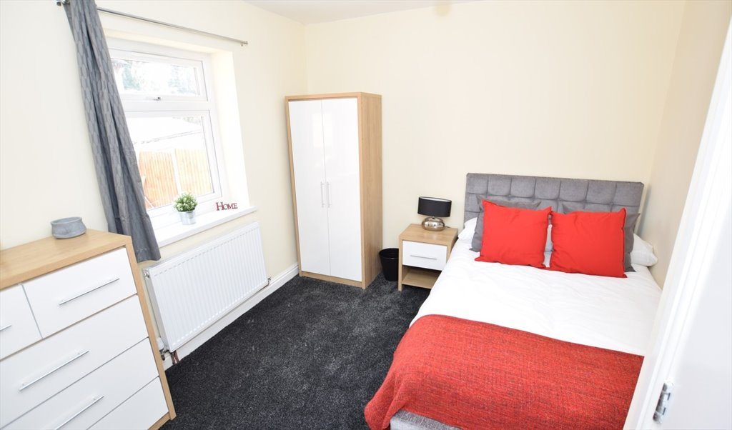Room to rent in Rectory Park Road, Birmingham DOUBLE