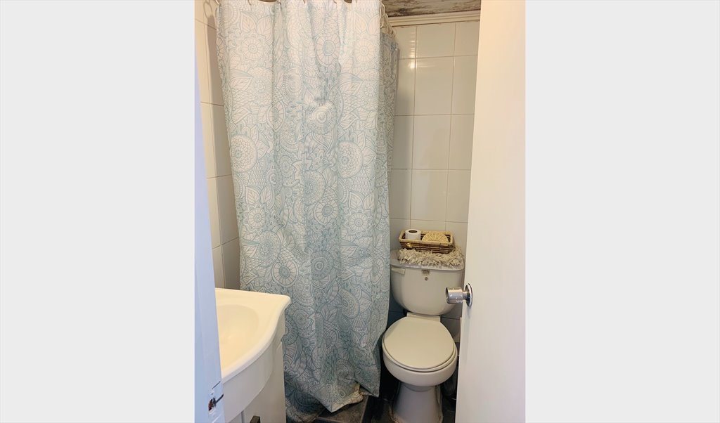 Pieza en arriendo en Juan de Escaray, Vitacura - Se arrienda pieza