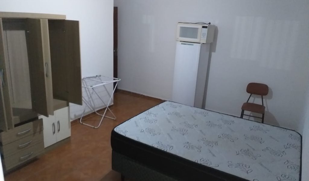 SUITE MOBILIADO Quartos em Rua Conde de Porto Alegre, Campo Belo Roomgo