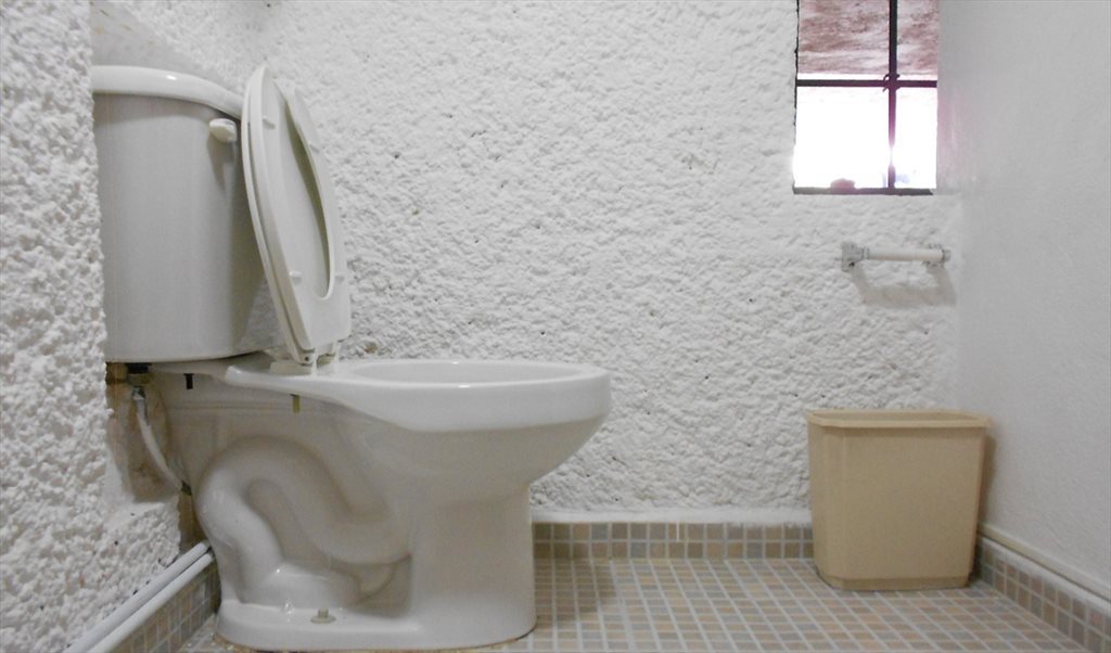 Rento recamara amueblada. - Avenida Centenario, Arcos de Centenario