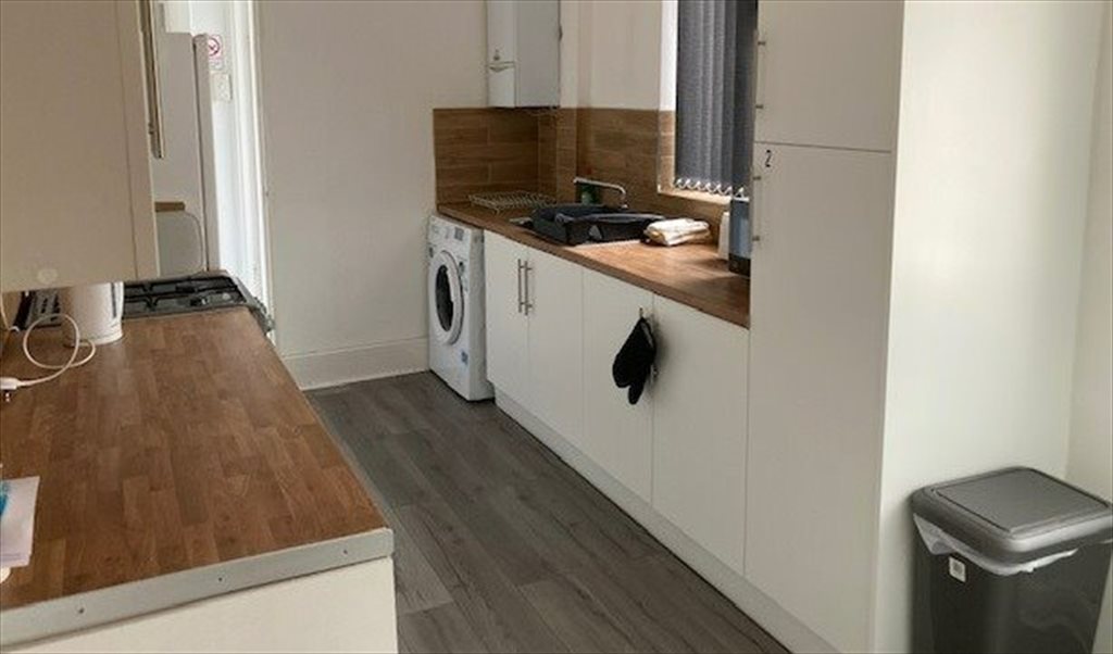 Room to rent in Basingstoke Road, Katesgrove Ward Double room close