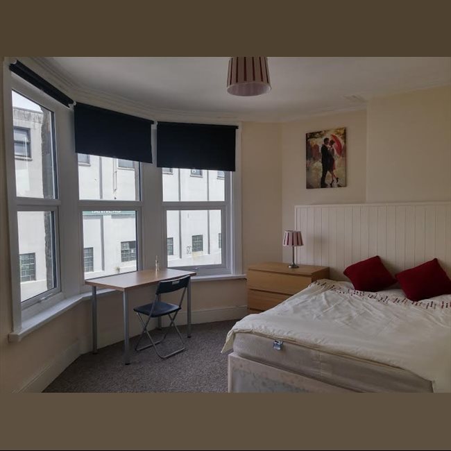 Room To Rent In Clift House Road, Bristol - HALF PRICE RENT FOR FIRST ...