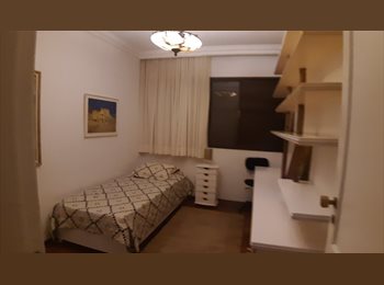 Roomgo BR - QUARTO AGRADÁVEL SÓ PARA MULHERES, Morumbi - R$ 1.790 Por mês