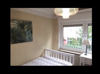 Appartager LU - Chambre lumineuse avec douche côtéjardin ,, Luxembourg - 920 € / Mois