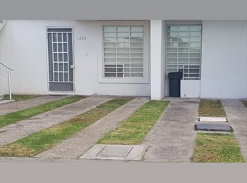 Roomgo MX - Renta de Recamara Independiente, Querétaro - MX$4,800 por mes