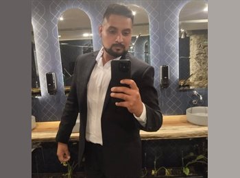 Roomgo MX - Ike - 32 - Querétaro