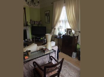 Roomgo UK - very highly furnished cosy quite home meersbrook, Heeley - £550 pcm