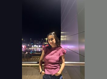 Roomgo UK - Andrea - 21 - Sheffield