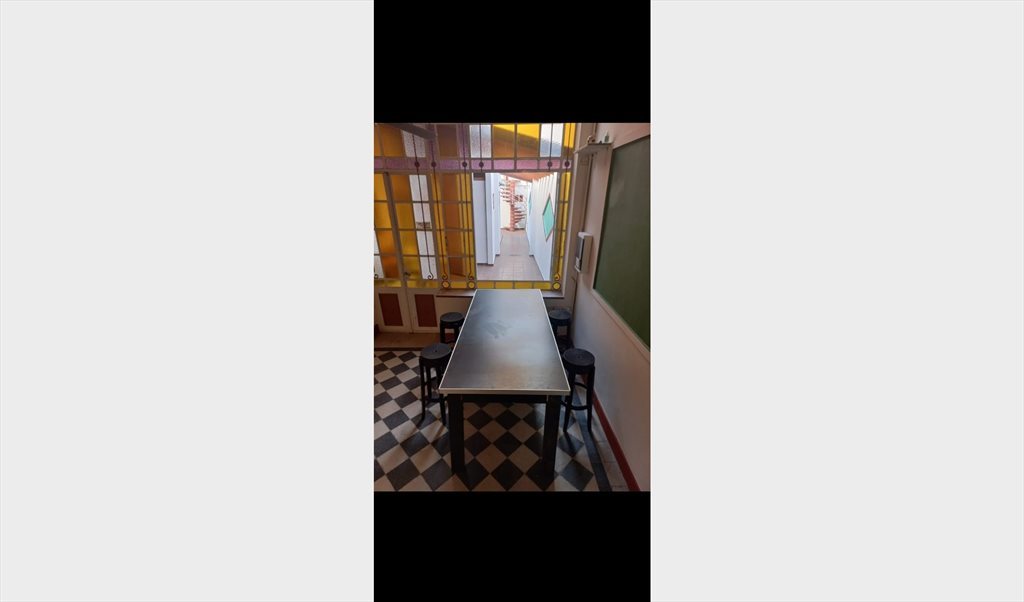 Descripción de nuestra casa - Avenida Colón, Centro | Roomgo - Image 2