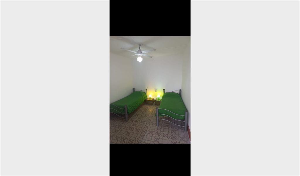 Descripción de nuestra casa - Avenida Colón, Centro | Roomgo - Image 4