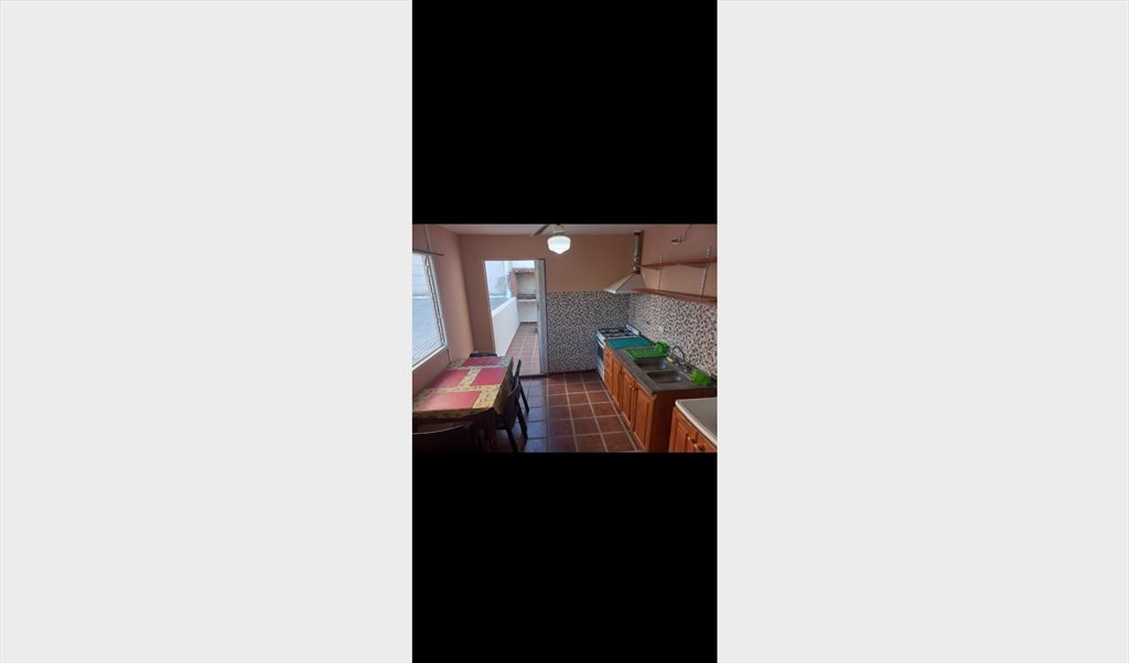 Descripción de nuestra casa - Avenida Colón, Centro | Roomgo - Image 5