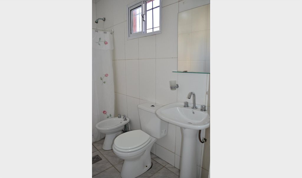 CASA BLANCA - Calle 61, La Plata | Roomgo - Image 5