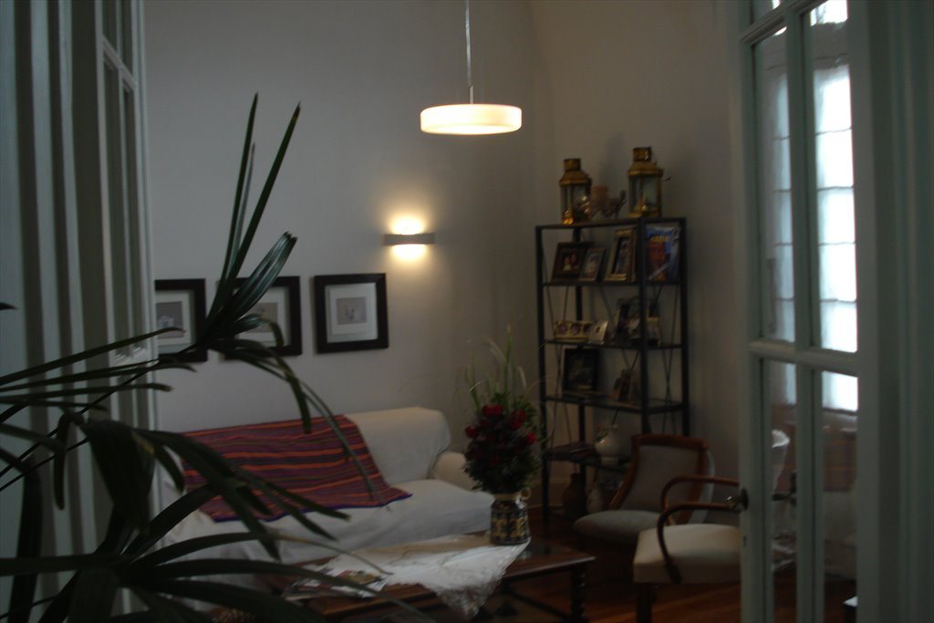 Cálidas y Luminosas Habitaciones en Edificio Histórico - México, Comuna 1 | Roomgo - Image 7