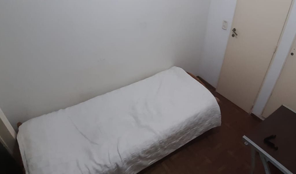 Habitación Individual amoblada - Avenida Corrientes, Comuna 3 | Roomgo - Image 5