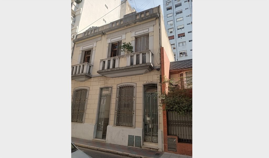 Habitación a la calle con balón en Caballito. - El Maestro, Comuna 6 | Roomgo - Image 7