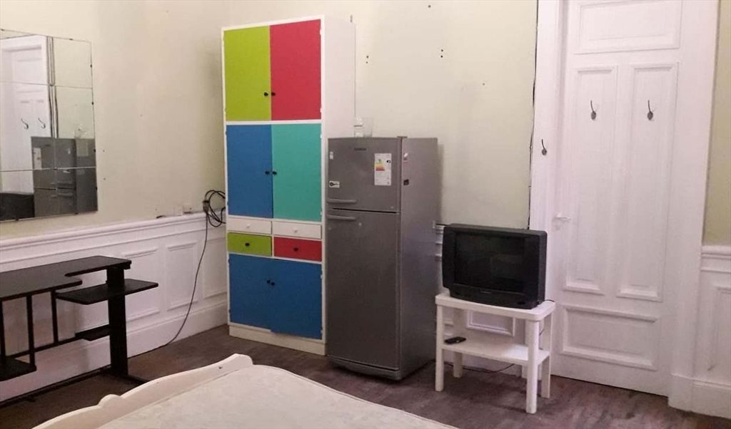 DISPONIBLE .HABITACION GRANDE Y COMODA EN LINDA CASA.ZONA SAN CRISTOBAL - Cochabamba, Comuna 3 | Roomgo - Image 2