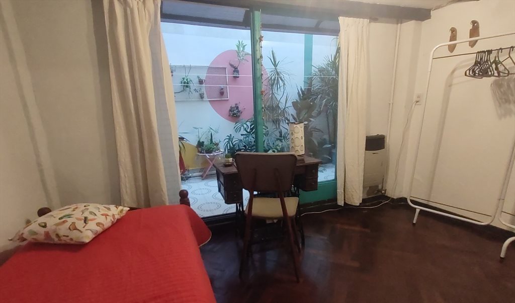 Habitación individual - Casa tranquila y alegre - Teniente General Juan Domingo Perón, Comuna 3 | Roomgo - Image 6