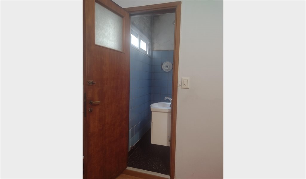 Disponible Ocrubre! Habitación exclusiva para mujeres alimentación vegetarianas - Planes, Comuna 6 | Roomgo - Image 2