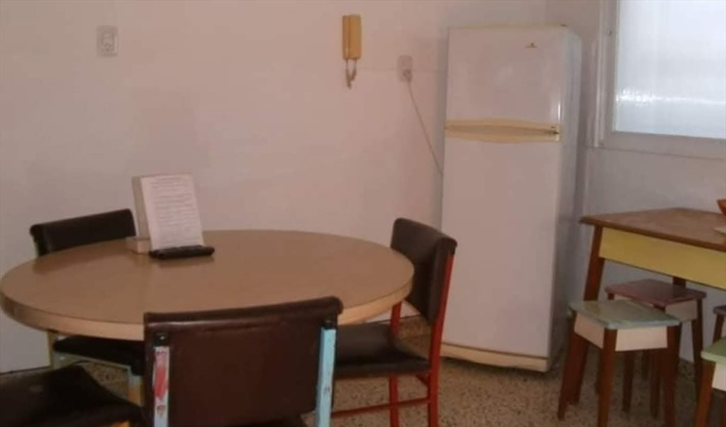 Departamento para dos.,Cuarto Compartido400000,por persona. - Bermúdez, Comuna 11 | Roomgo - Image 2
