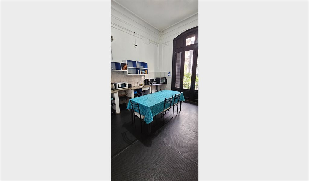 Casa - Avenida Callao, Comuna 1 | Roomgo - Image 2