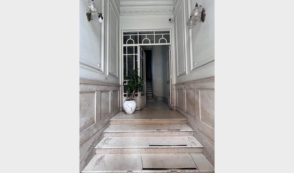 Habitacion con balcón en edificio histórico - México, Comuna 1 | Roomgo - Image 6