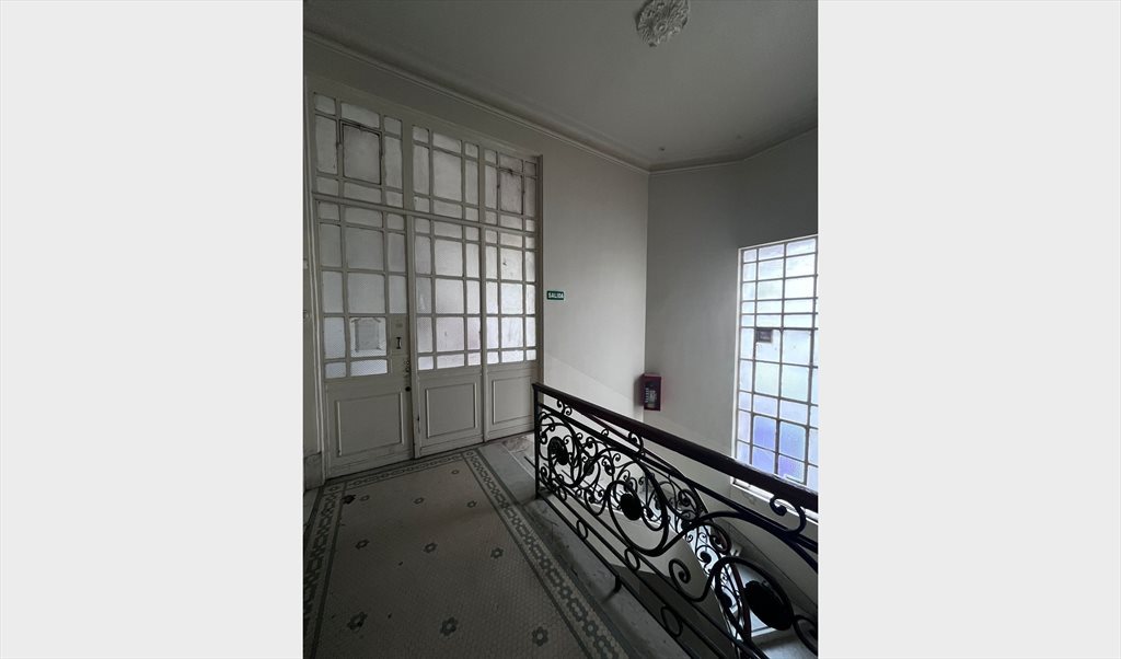 Habitacion con balcón en edificio histórico - México, Comuna 1 | Roomgo - Image 7